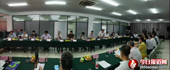 1_國家節能中心李行副主任一行蒞臨魯電集團(3)(1)(2)(1)223.png