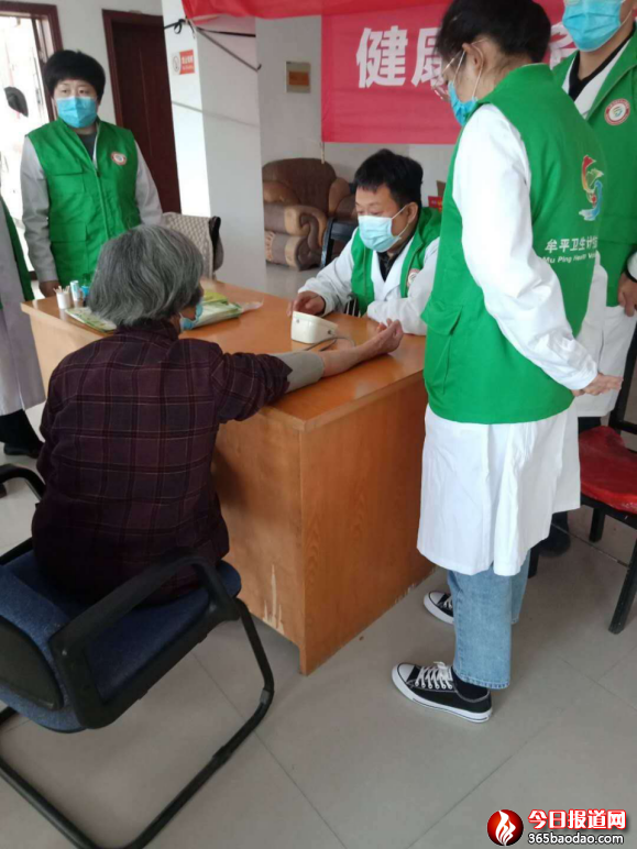 牟平區三病防治院開展健康扶貧義診活動249.png