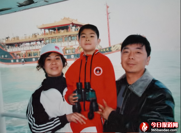 衛運河橋上升起一顆耀眼的星3685.png