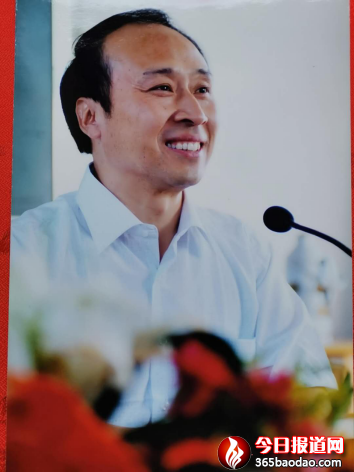 李佩山訪著名戰斗英雄、特等功臣楊育才9530.png
