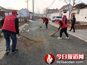 實(shí)干擔(dān)當(dāng),發(fā)改人在行動(dòng)12.17487_副本.jpg