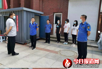 遷西城管:筑牢疫情防控網440.png